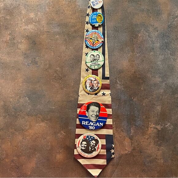 Patriotic Striped Tie with Vintage 1977 & 1980 Campaign  Buttons - Picture 2 of 8